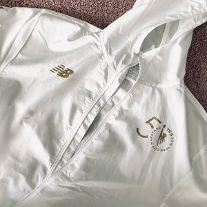 new balance limited edition wind breaker ny marathon 50th anniversary unisex
